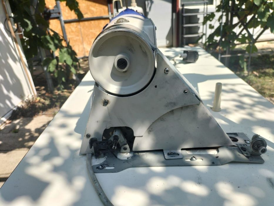 Mașină de cusut industrială Juki DDL-888N +masă+ motor 220V funtionala