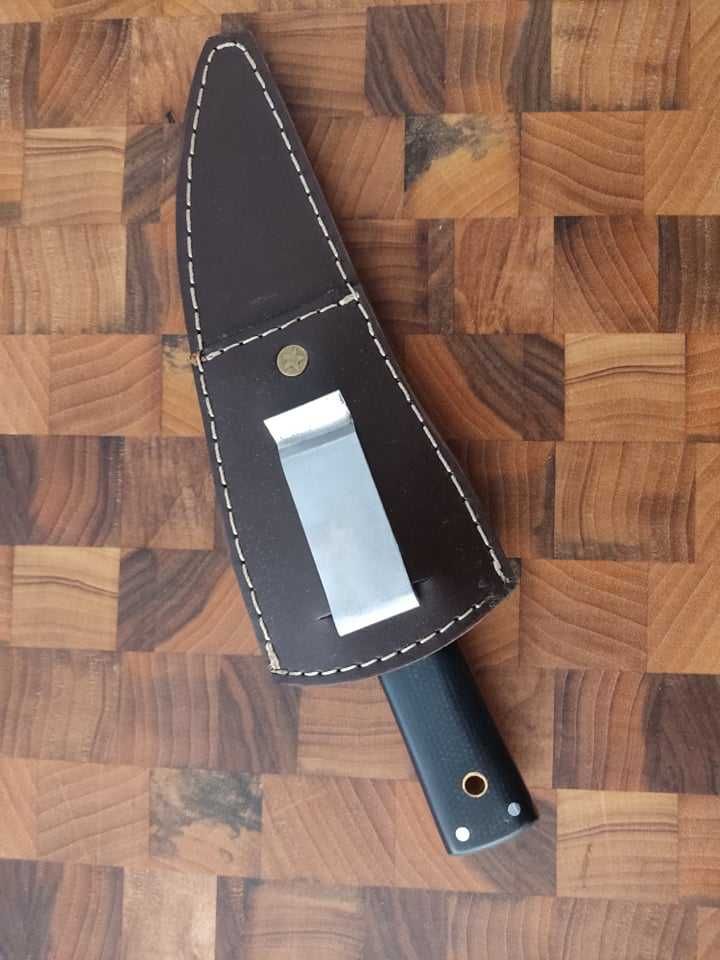 Нож ръчна изработка стомана D2 с кания от естествена кожа