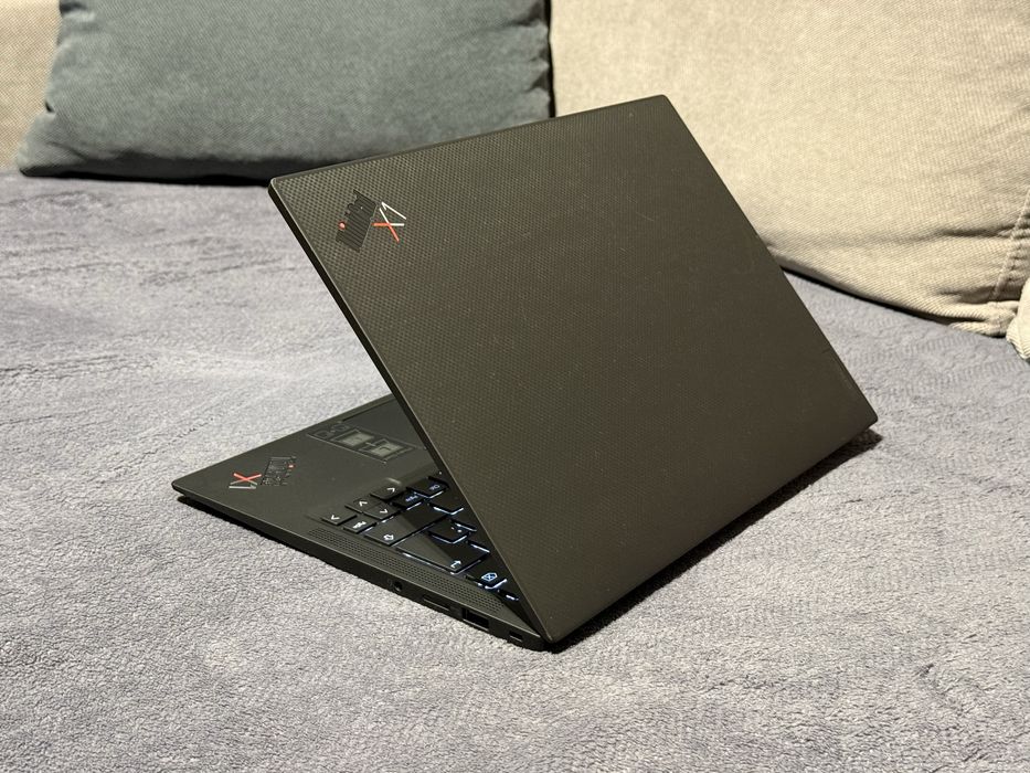 14’FHD+IPS Touch/Lenovo Thinkpad X1 Carbon Gen10/i7-1265u/32GB Ram/512