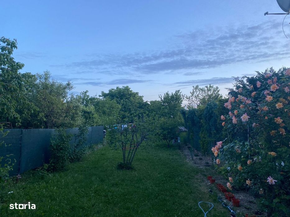 De vanzare casa cu 700mp teren,in Bradet