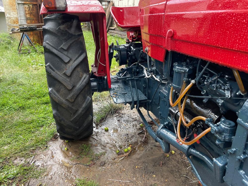 Vand Tractor UNIVERSAL445 - D115