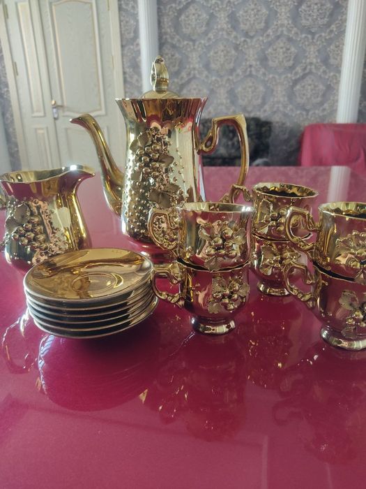 Продаётся чайный сервиз