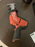 Fierestrau sabie Milwaukee M12 Hackzall Fuel