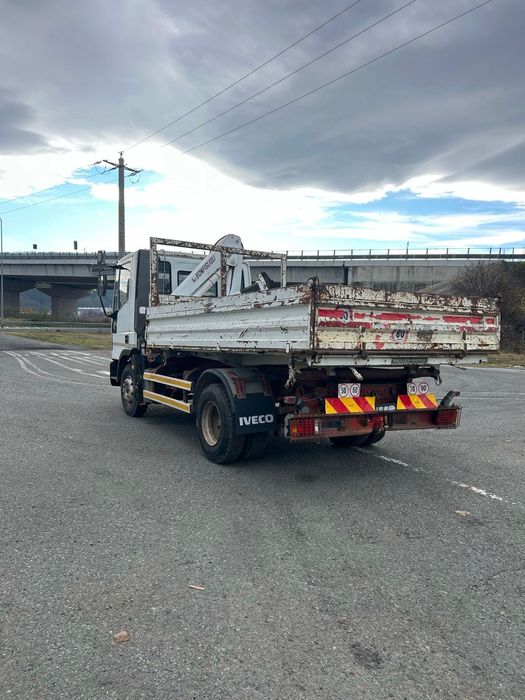 Iveco Eurocargo 10t 150cp basculabil cu macara ,schimb cu toyota hilux