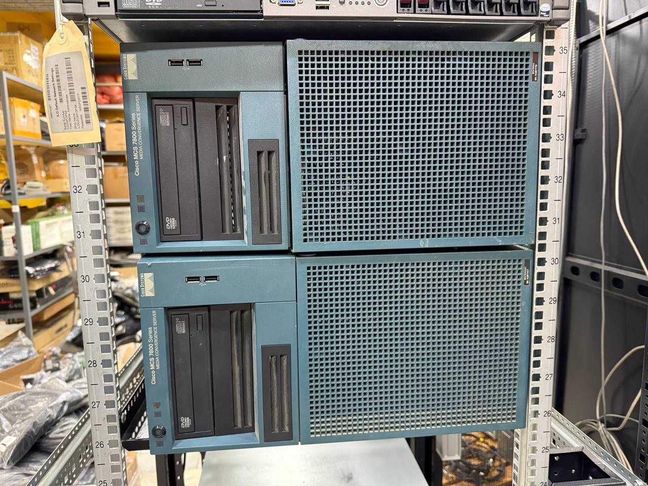Маршрутизатор, Сервер Cisco и оптический (SAN) коммутатор HP