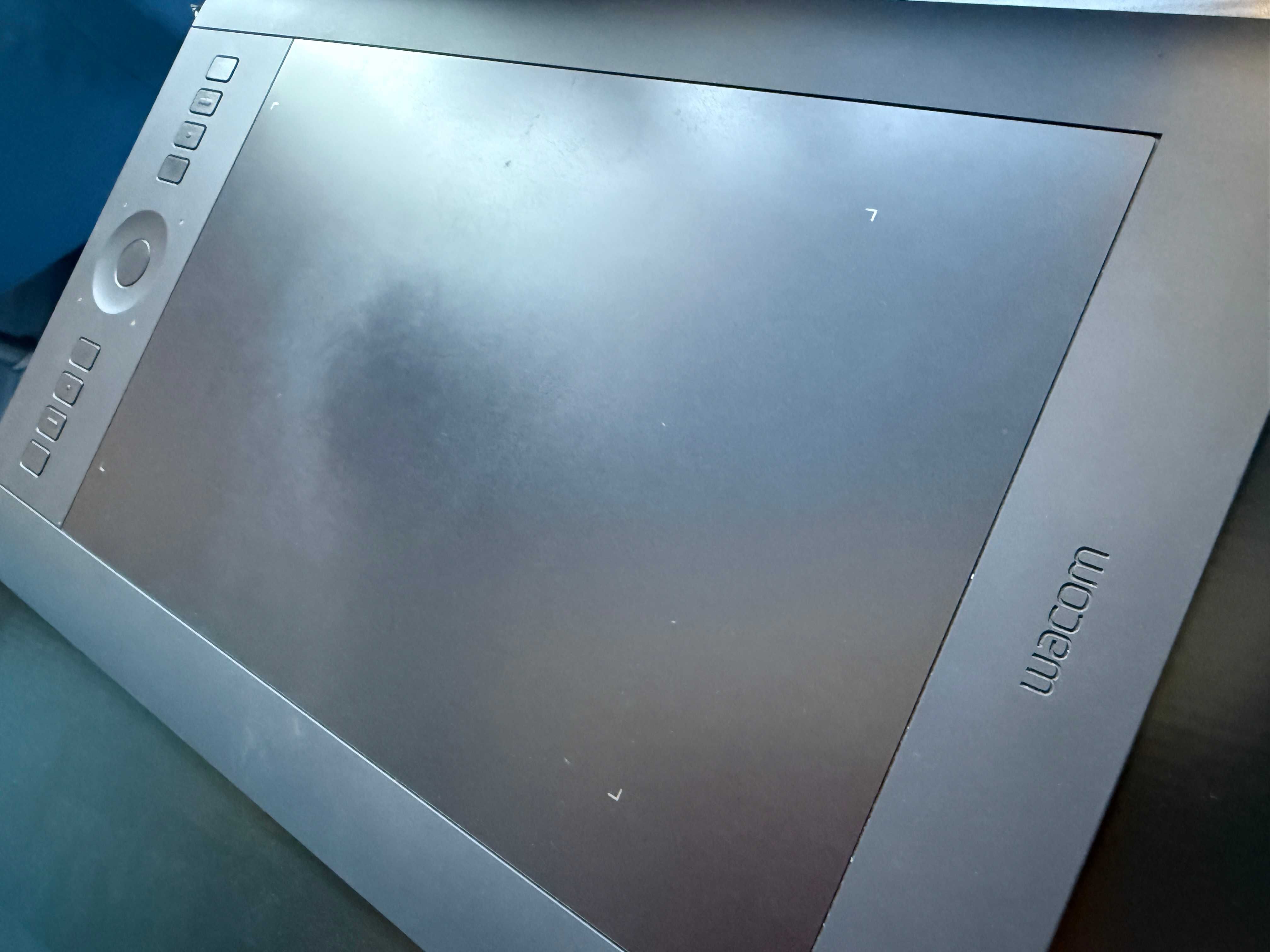 Графичен таблет Wacom Intuos Pro M