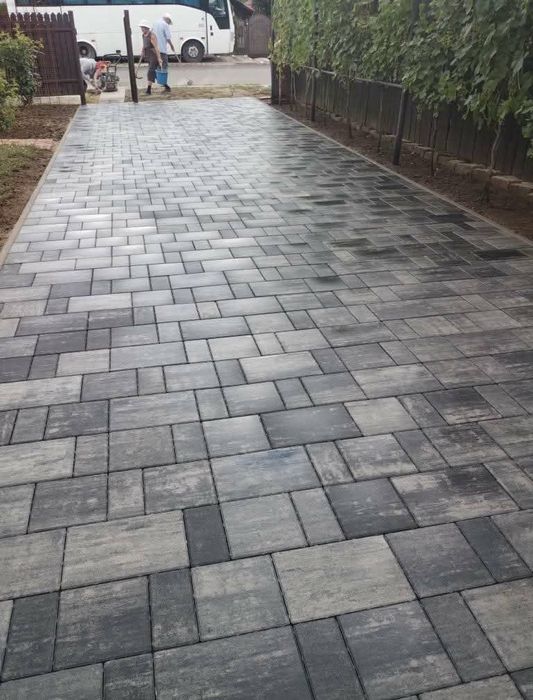 Executam lucrari pavaje