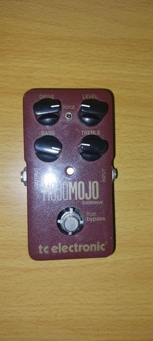 Vând pedala efect,distors,pt chitara