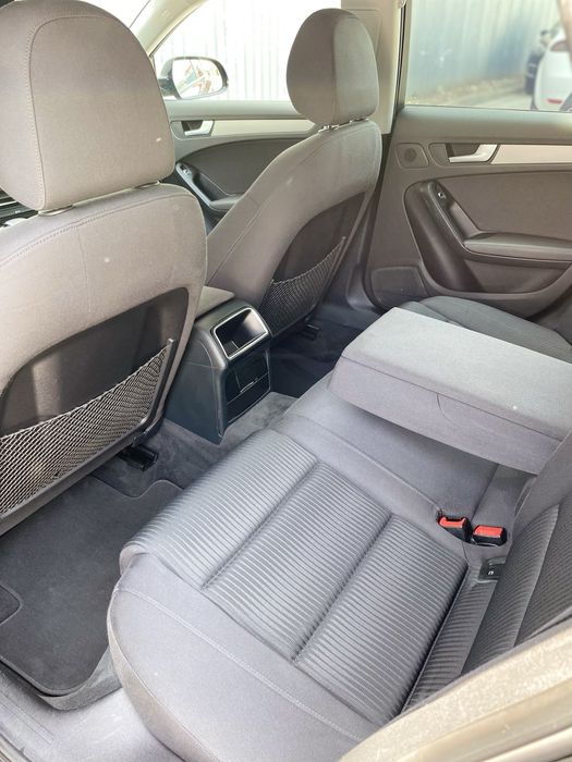 Vînd Audi a4b8 2013