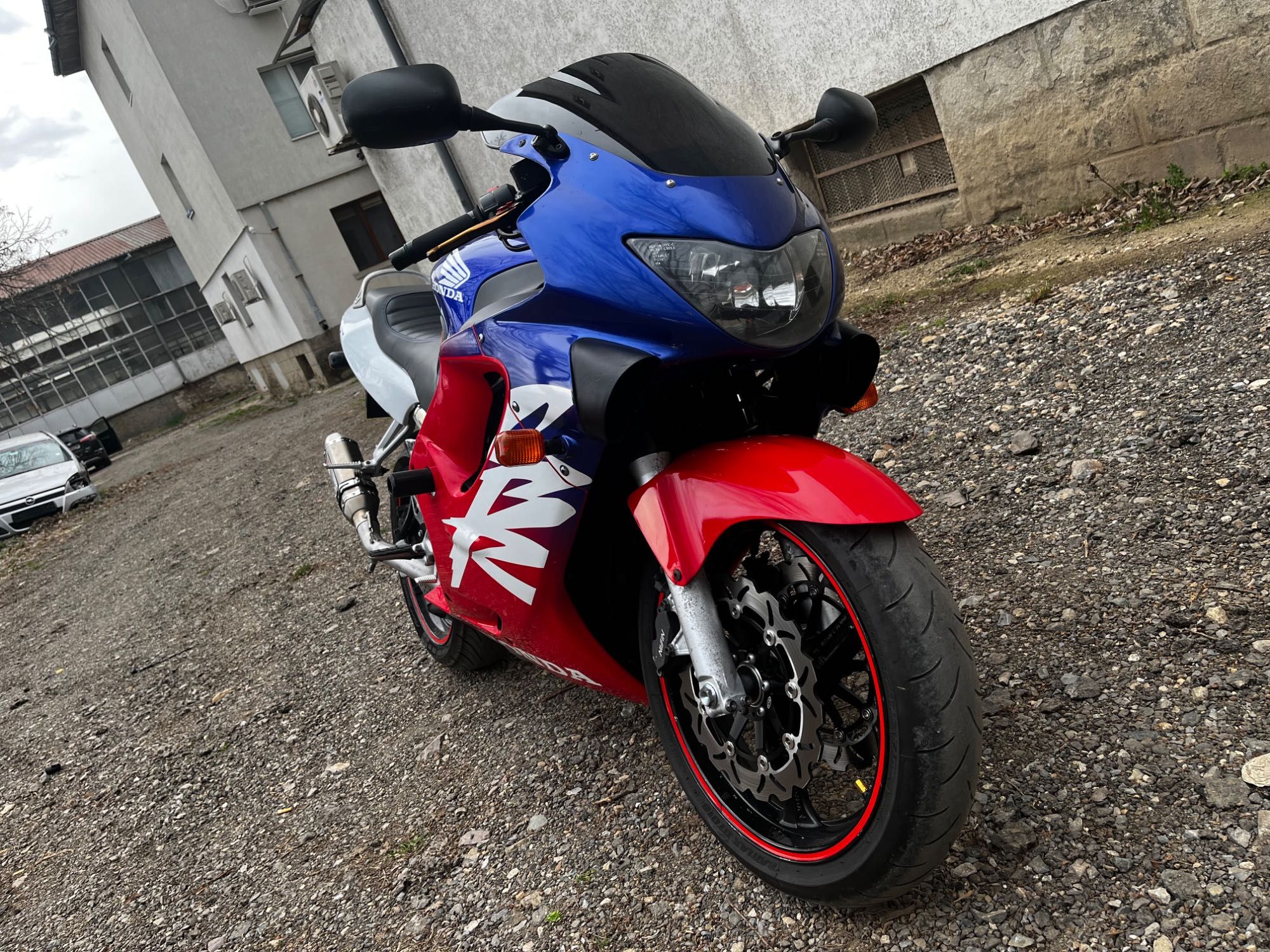 Honda cbr 600 f4