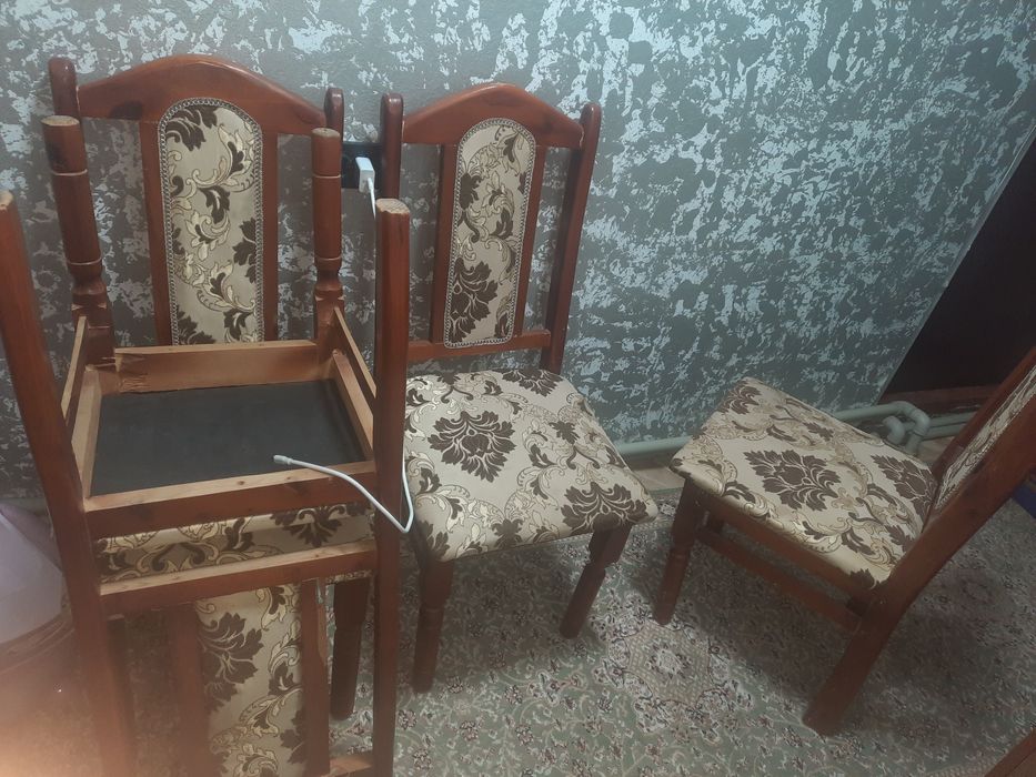 Продам стулья бу