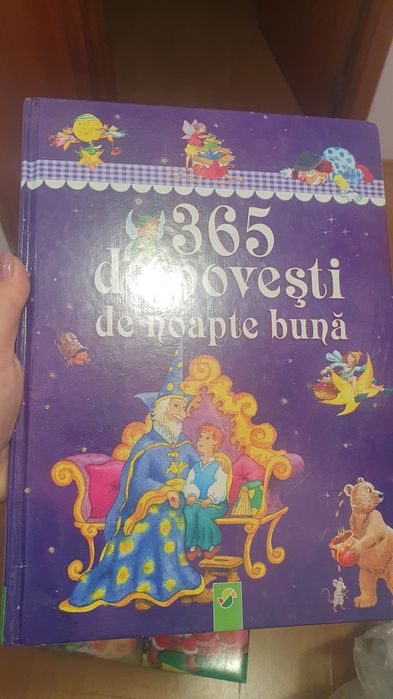 Carte cu 365 de povesti