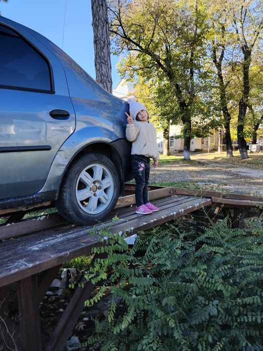 Vând sau schimb  Dacia Logan