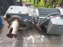 Reductor raport 74 rpm povarna cu motor electric