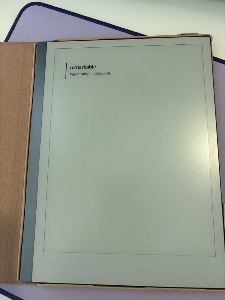 Vând tabletă reMarkable 2 – stare impecabilă + accesorii