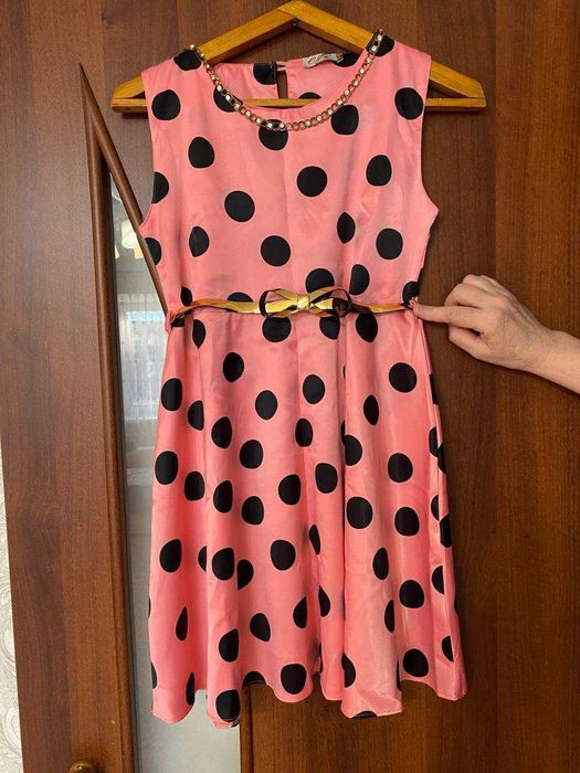 Красивое, детское платье