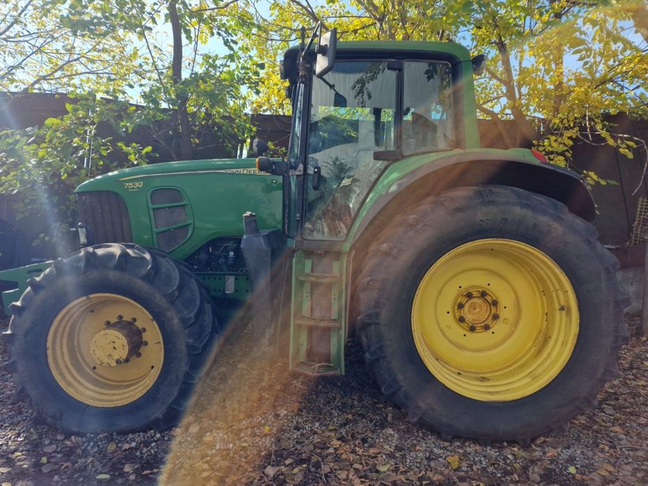 Tractor John Deere 7530 AS Premium
