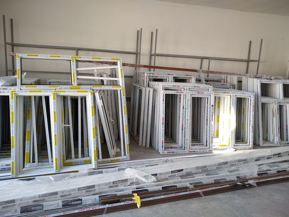 Tayyor deraza va eshiklar sotiladi. Narxi oʻlchamiga qarab