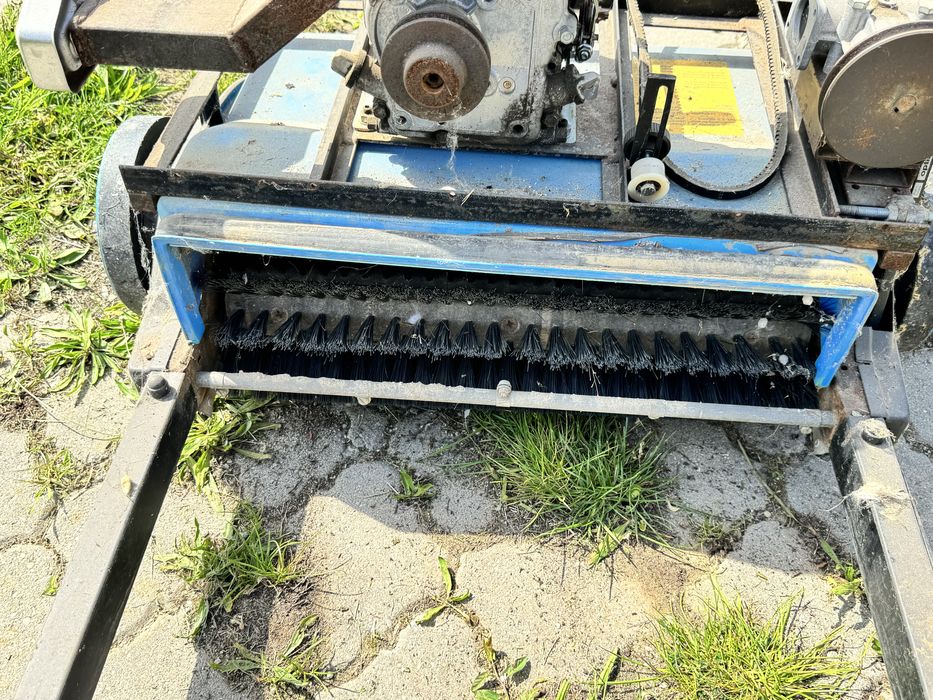 Vand maturatoare cu motor termic