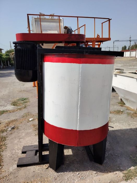 Emulsiya chiqazadigan aparat