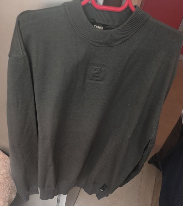 Мъжки суичъри -различни модели