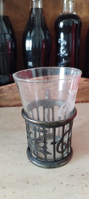 Pahar Coca Cola cu suport metalic de colectie