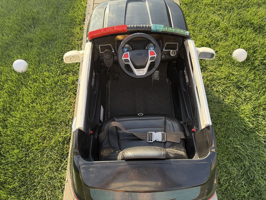 Masinuta electrica range rover cu 2 motoare si telecomanda