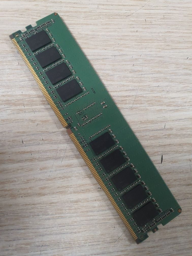 Memorie server MTA18ASF2G72PZ-2G6D1 16Gb