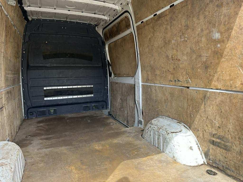 Mercedes sprinter 318
