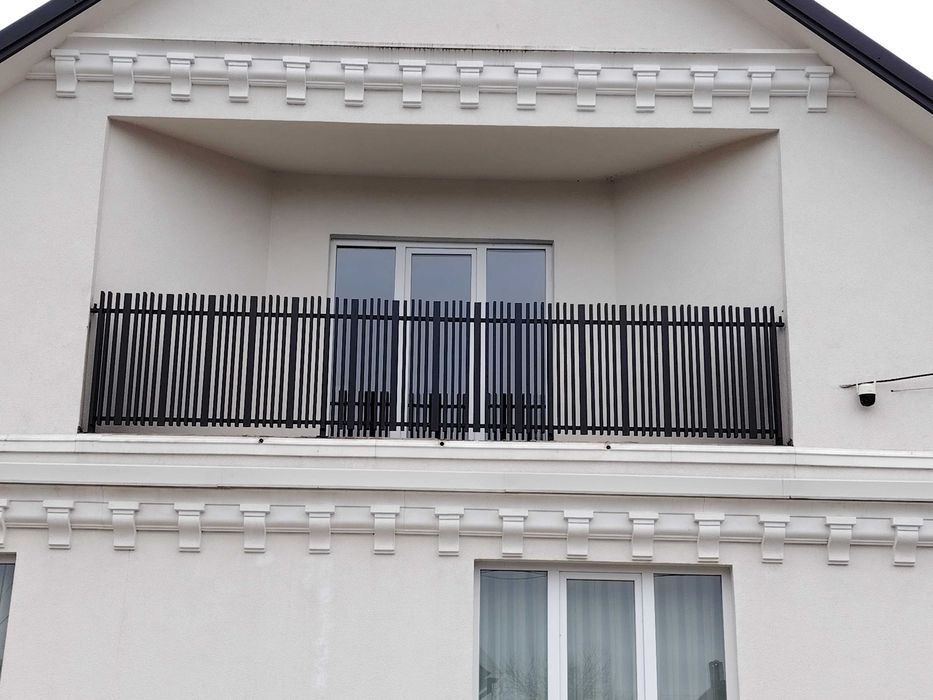 Balustrade din aluminiu ușoare și rezistente.