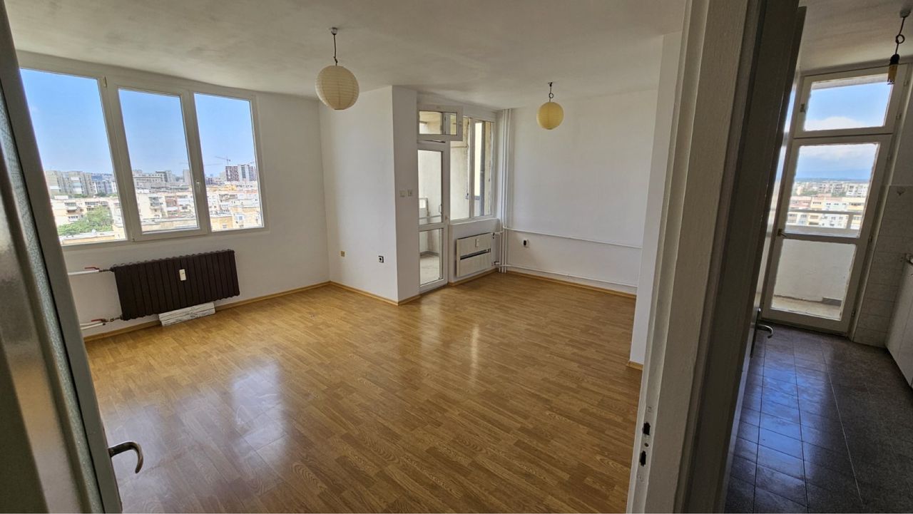 Продава се Тристаен апартамент в Пловдив, Тракия - 85 кв.м за 1353 €/кв.м - Снимка #1