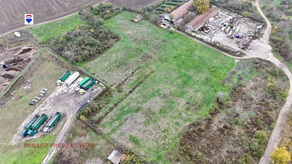 Продава се Парцел в Русе, Промишлена зона - Изток - 13939 кв.м за 16 €/кв.м - Снимка #3