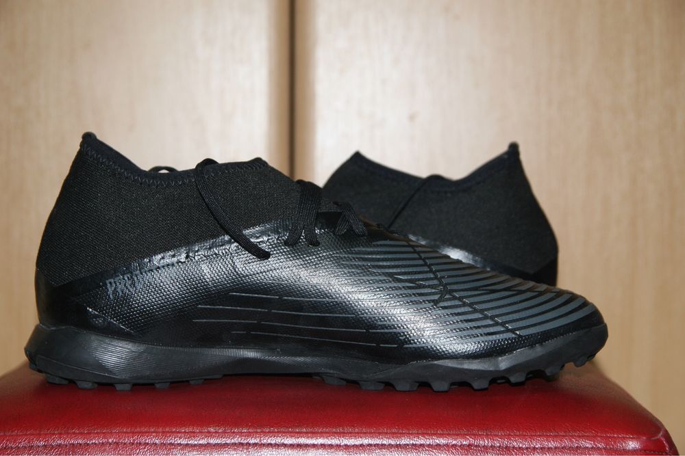 Adidasi Fotbal Adidas Predator