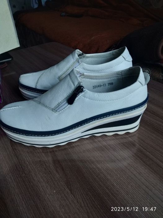 Продам обувь женскую