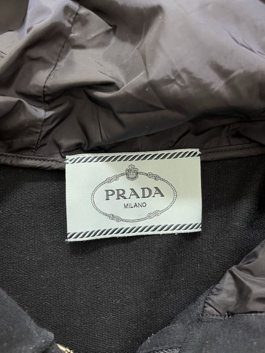 Prada оригинален дамски суитчър размер S-М