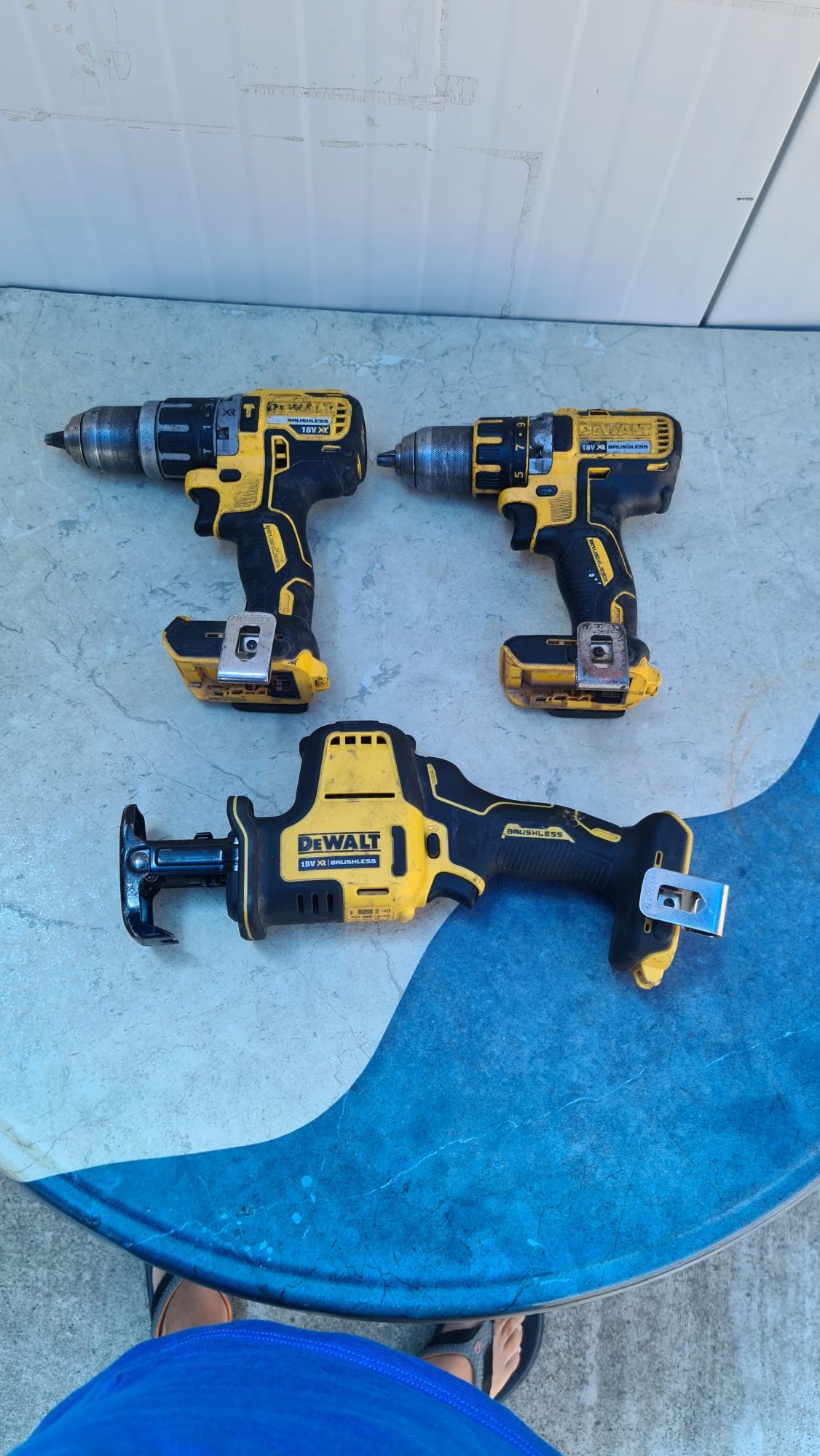 Винтоверт,зеге и саблен трион-бош/bosch и девалт/dewalt