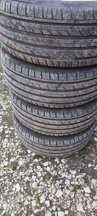 Гуми 235.45.18.   .