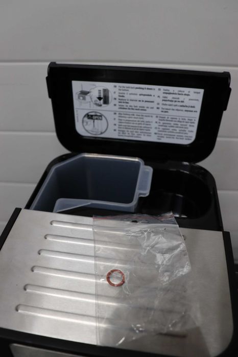 Еспресо кафемашина Delonghi Stilosa (EC 260.BK) 1100W