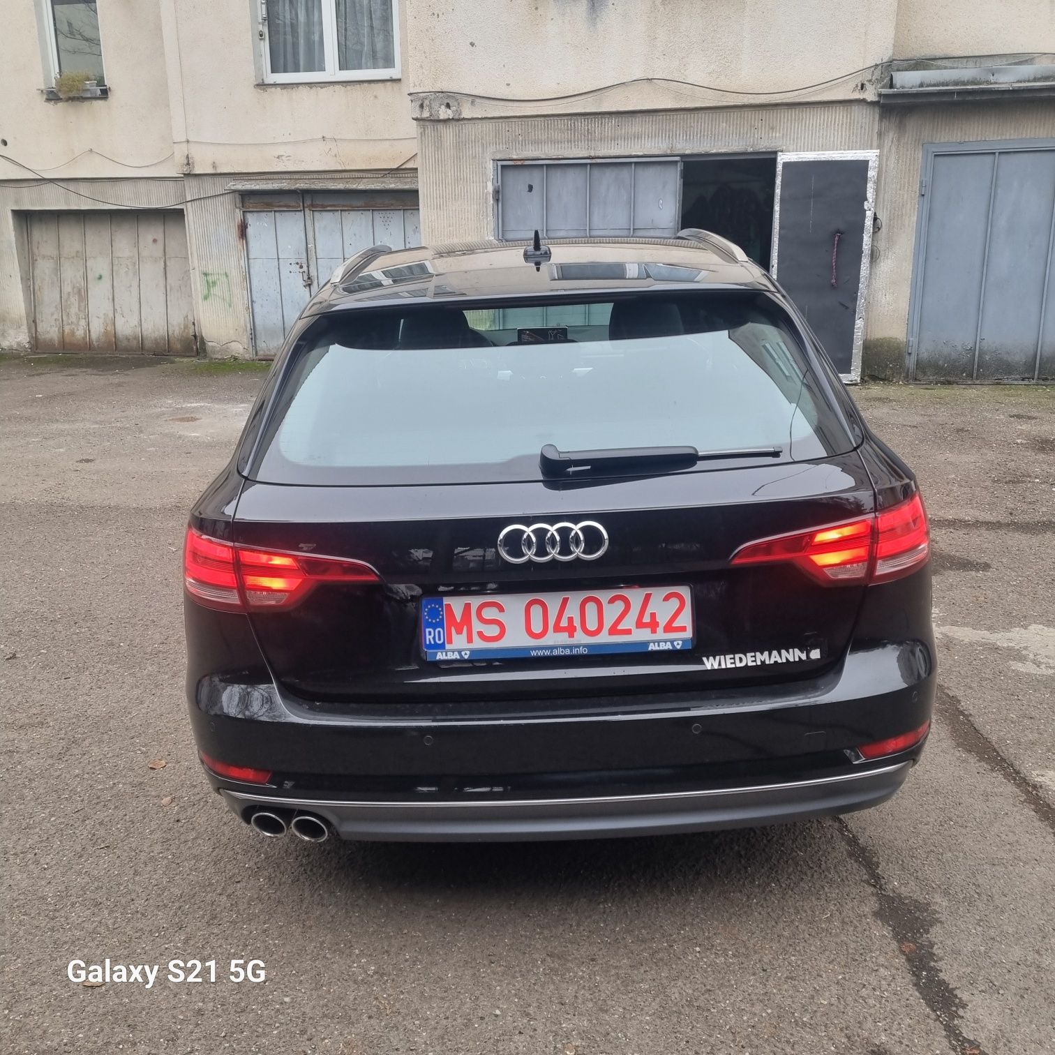 Vând Audi A4 S Line