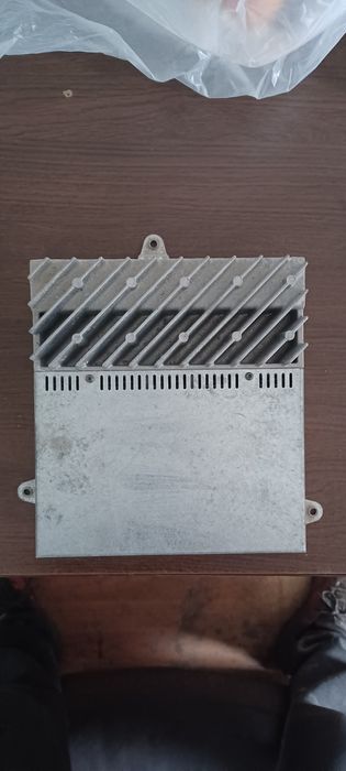 Усилвател BMW E39