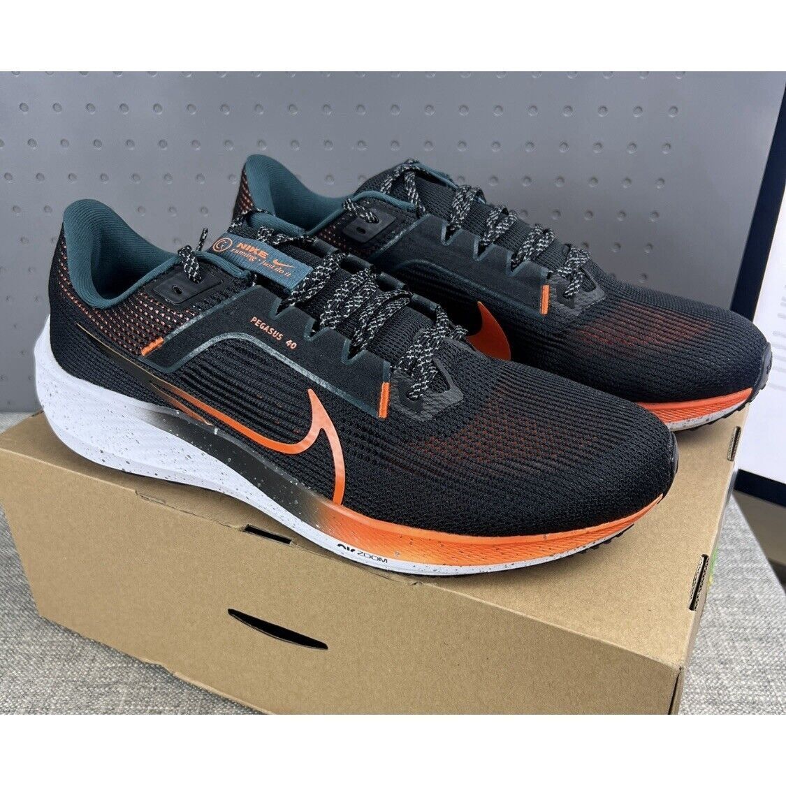 Nike Air Zoom Pegasus 40 'Black Orange