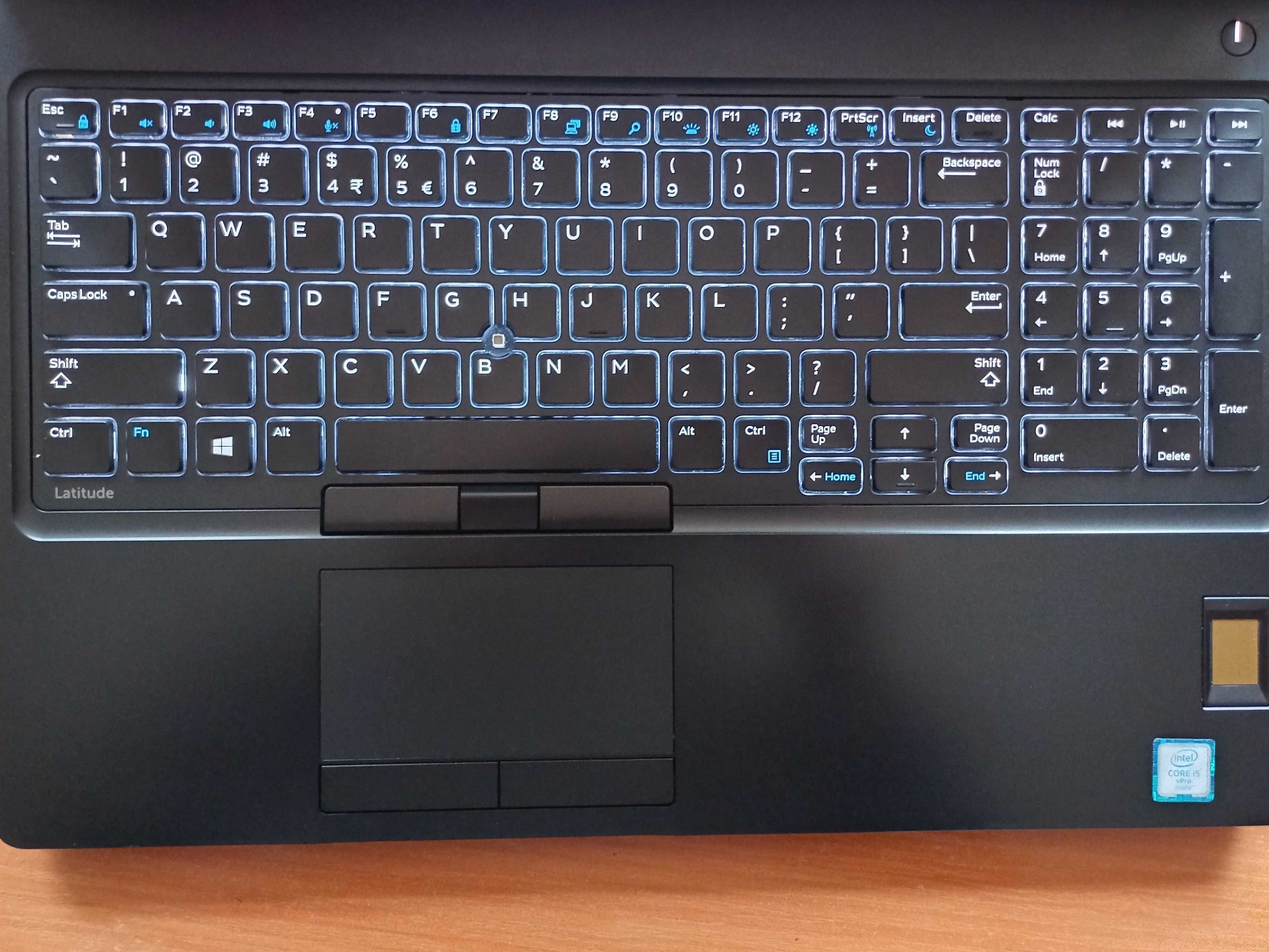 15.6"FullHD IPS DELL 5580 ™i5-6th/8GB DDR4/ 256GB SSD