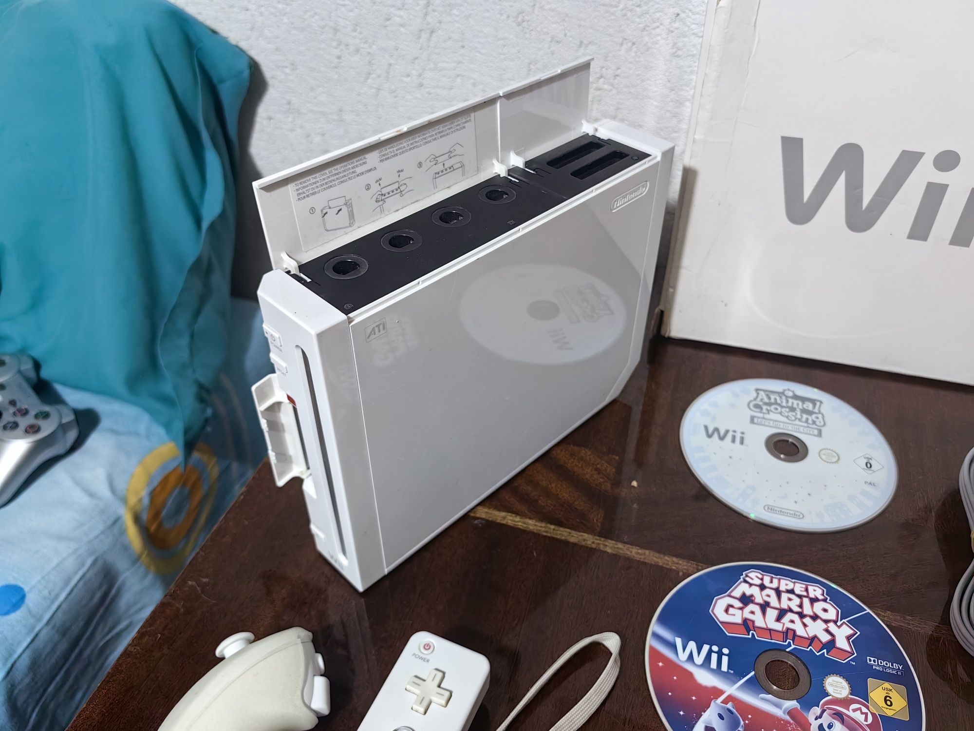 Nintendo wii + кутия и Mario
