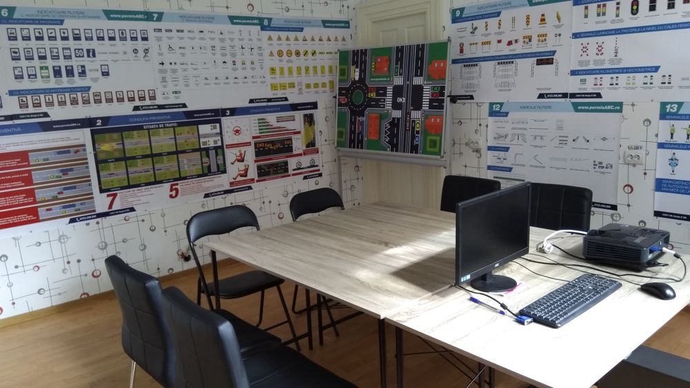 Scoala De Soferi Cutie Automata / Manuala  B, C, CE Ploiesti, Prahova