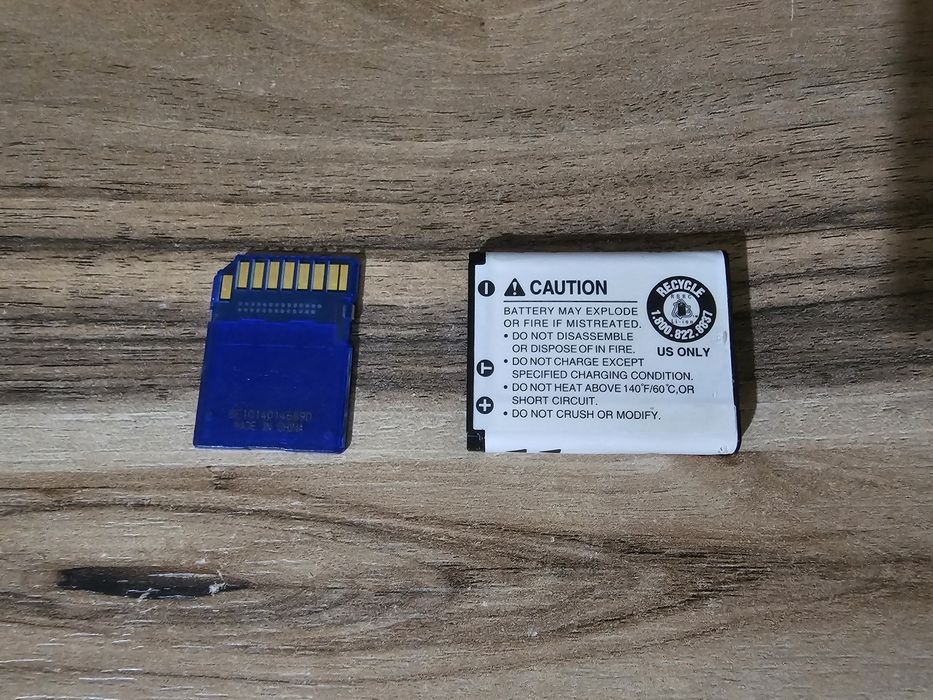 Pentax Optio M90 – дигитална камера + оригинална батерия + SD карта