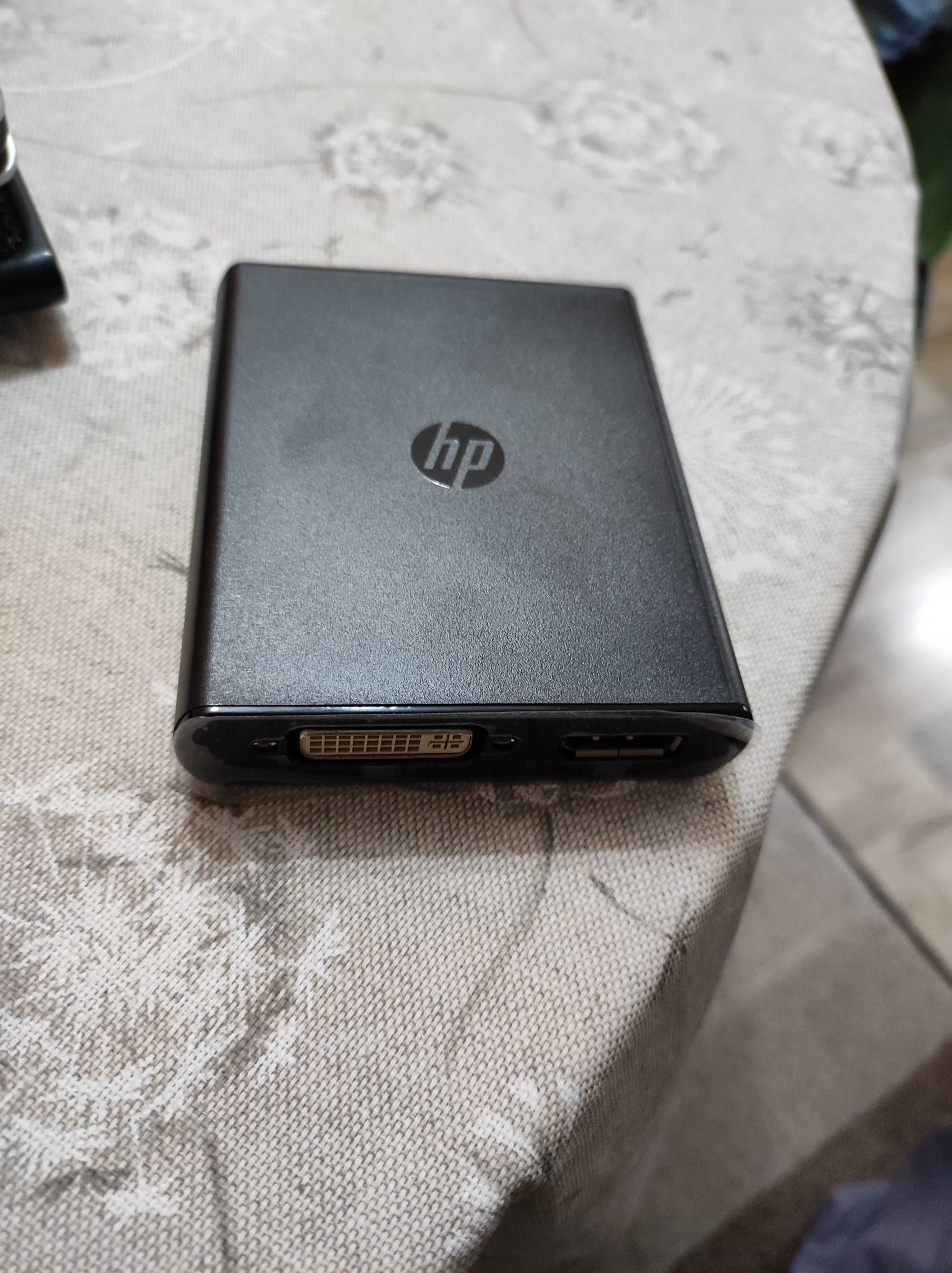 HP преходник адаптер VGA - USB / Display port USB за няколко монитора