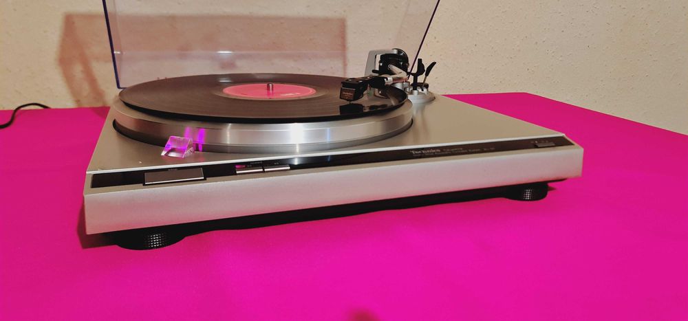 Technics SL-Q2 Direct Drive Turntable