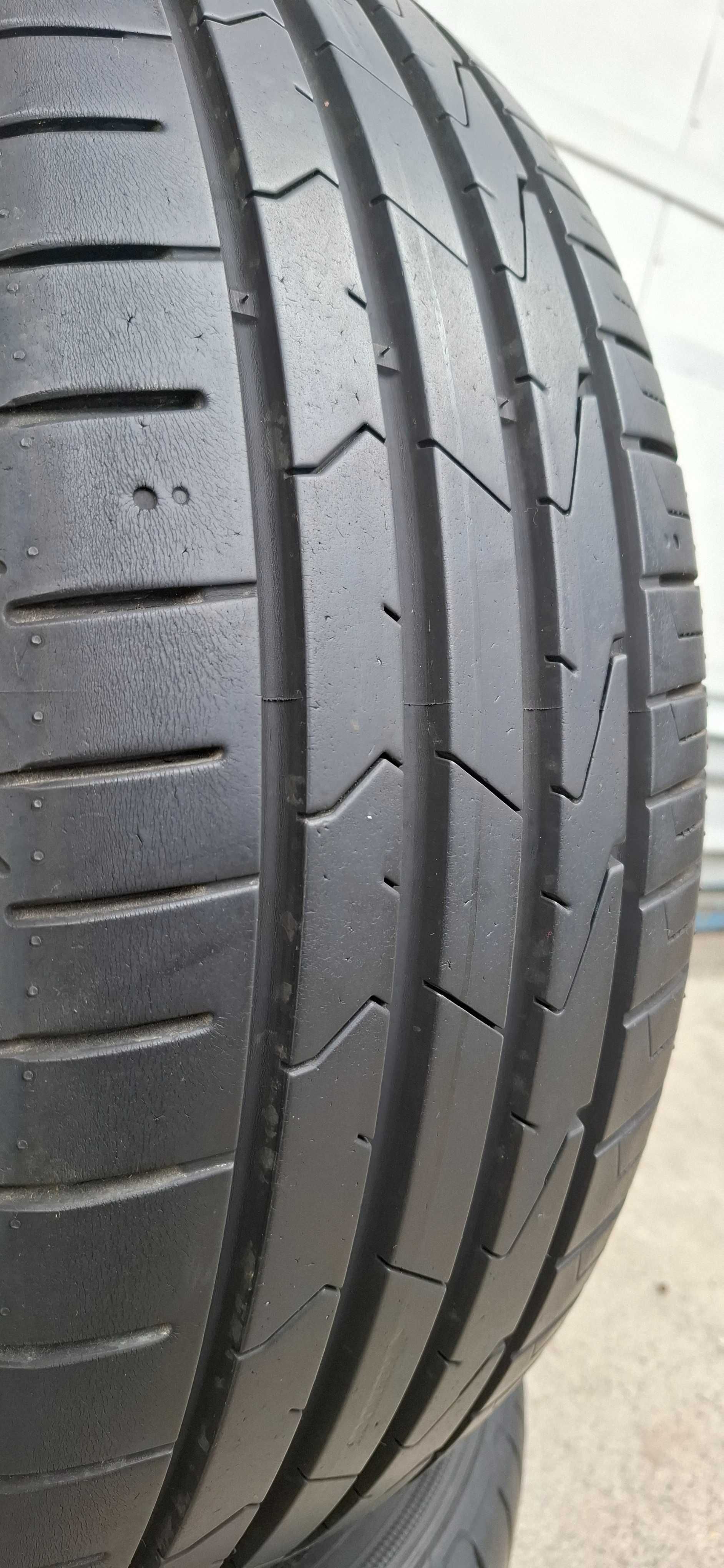 2бр. 215/55/17 Hankook 7mm грайфер, дот 17г. Безплатен монтаж