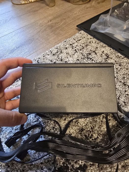 Sursa 700w silentium pc vero 3