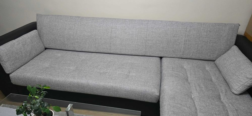 Диван с десен ъгъл